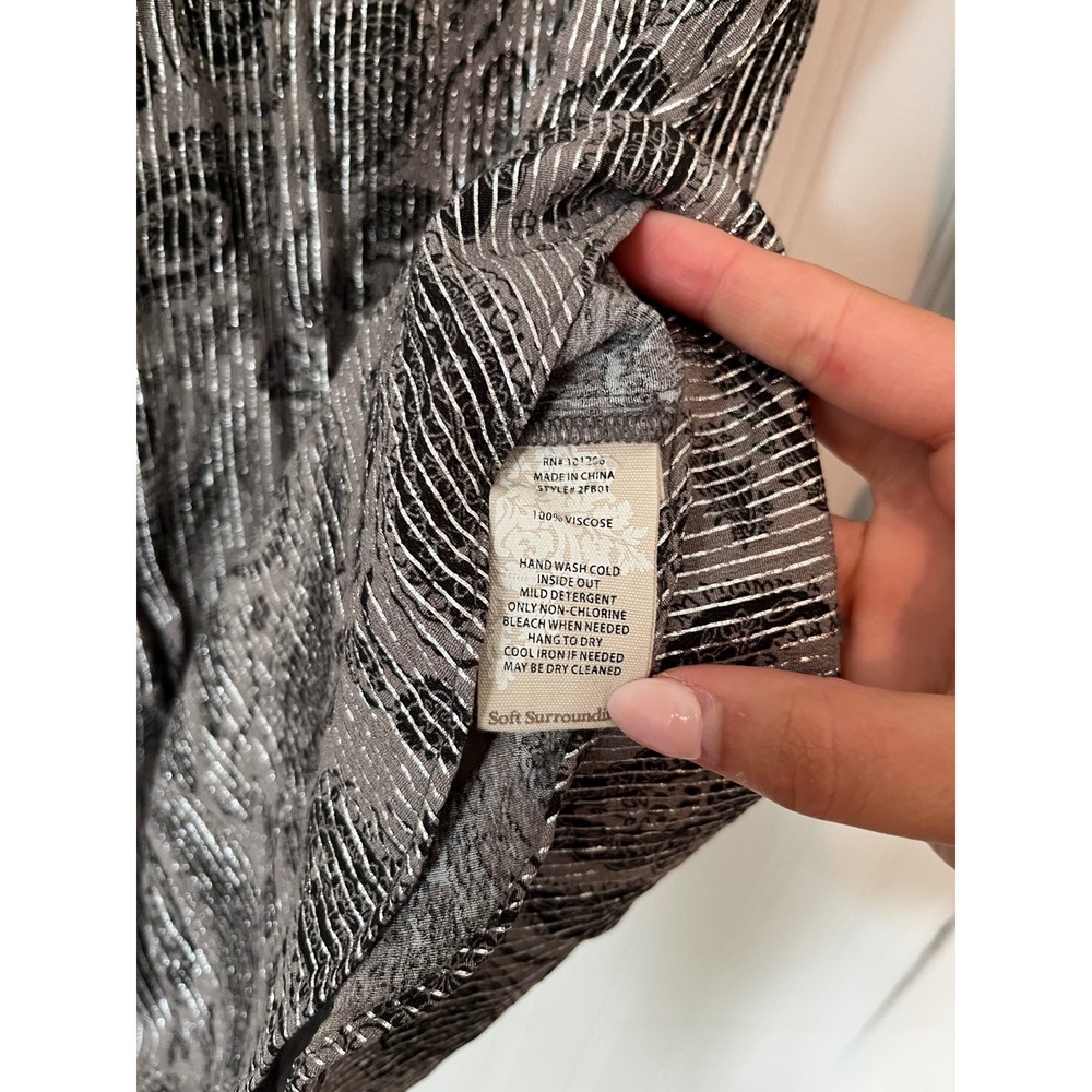 Soft Surroundings Tunic Top Womens S Metallic Paisley Silver Charcoal V-Neck - Picture 6 of 10